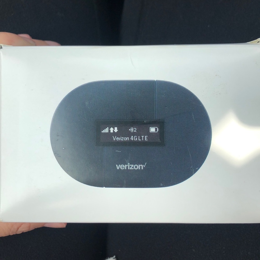 Verizon Jet Pack (portable WiFi)